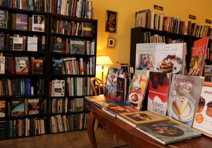 Pasadena Shopping, Bookstore, Things to Do